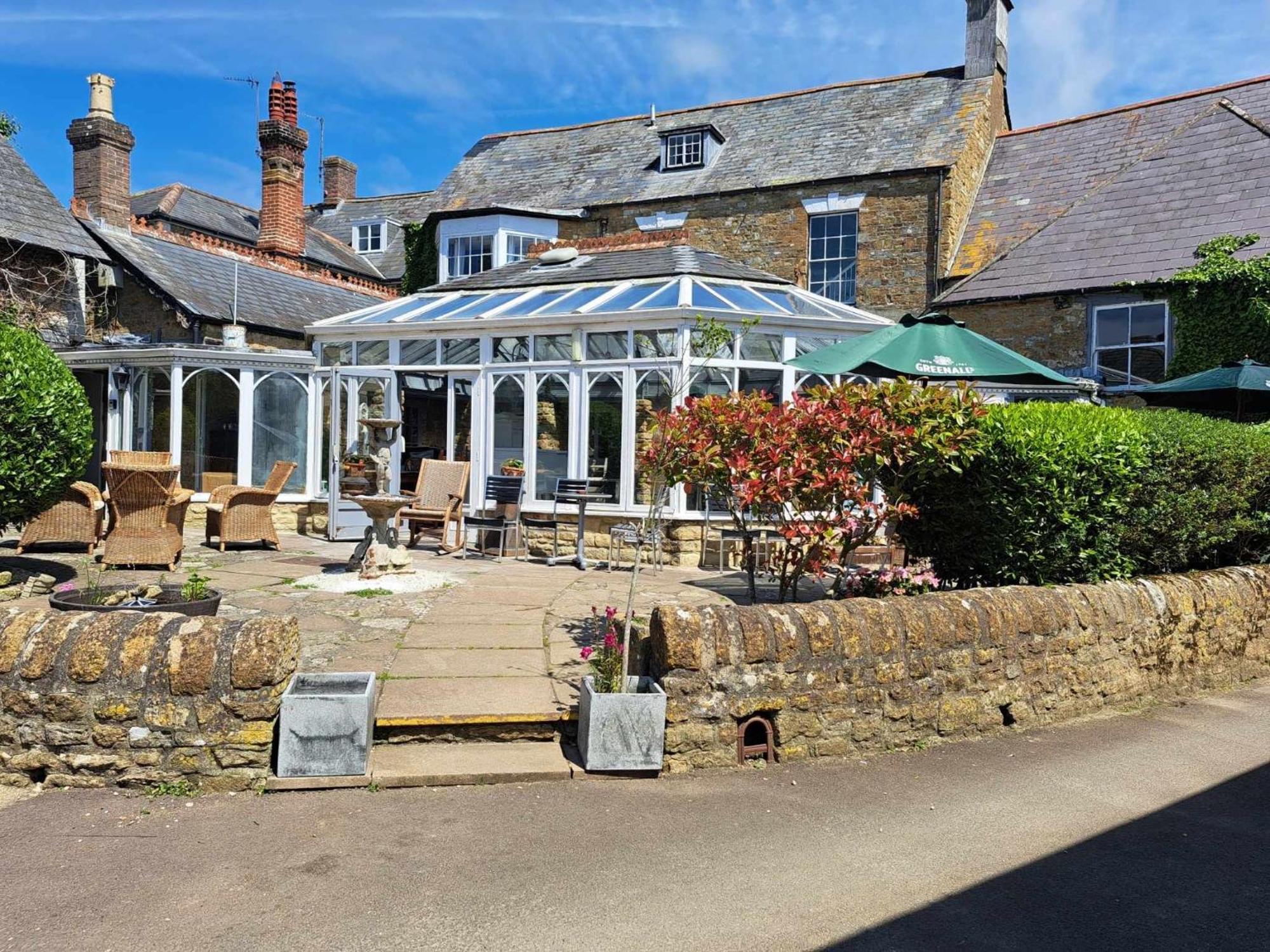 The Ilchester Arms Hotel Abbotsbury Dış mekan fotoğraf