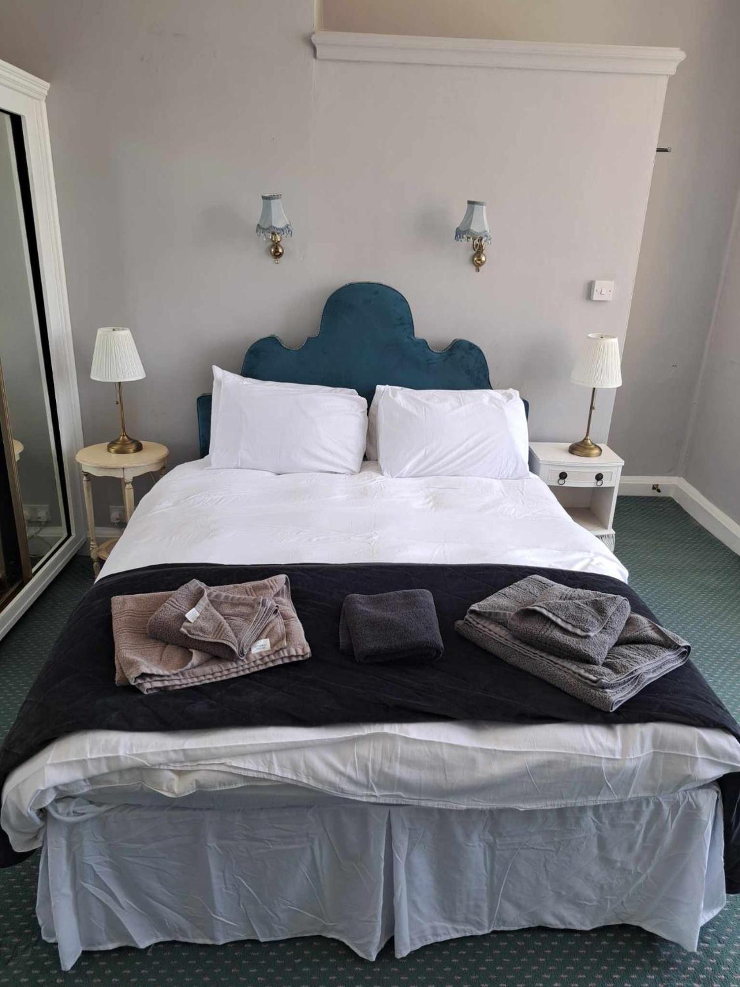 The Ilchester Arms Hotel Abbotsbury Dış mekan fotoğraf