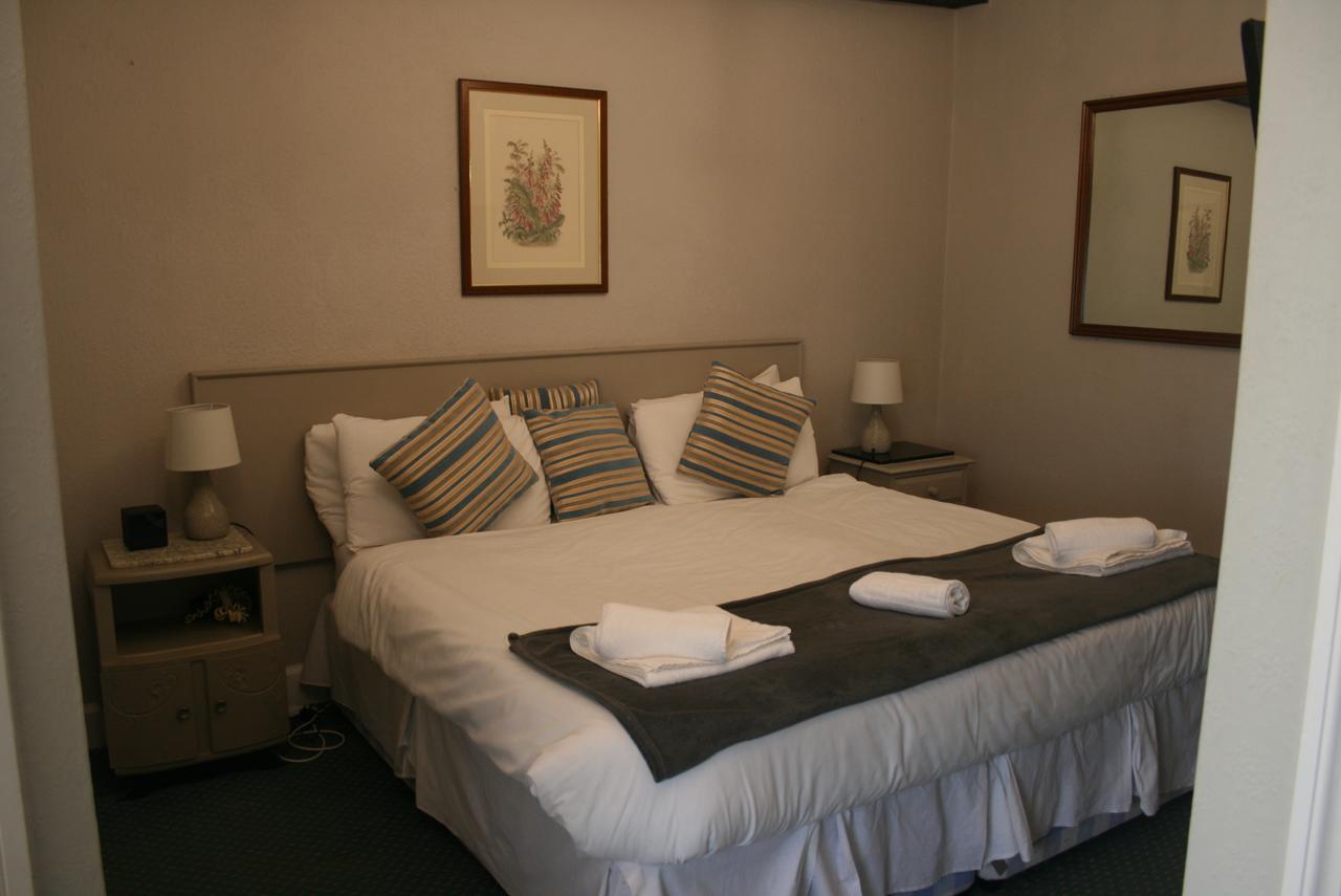 The Ilchester Arms Hotel Abbotsbury Dış mekan fotoğraf
