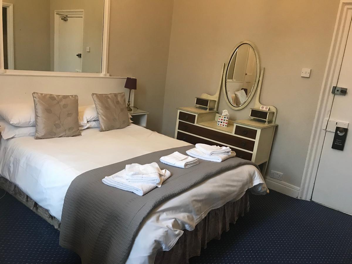 The Ilchester Arms Hotel Abbotsbury Dış mekan fotoğraf