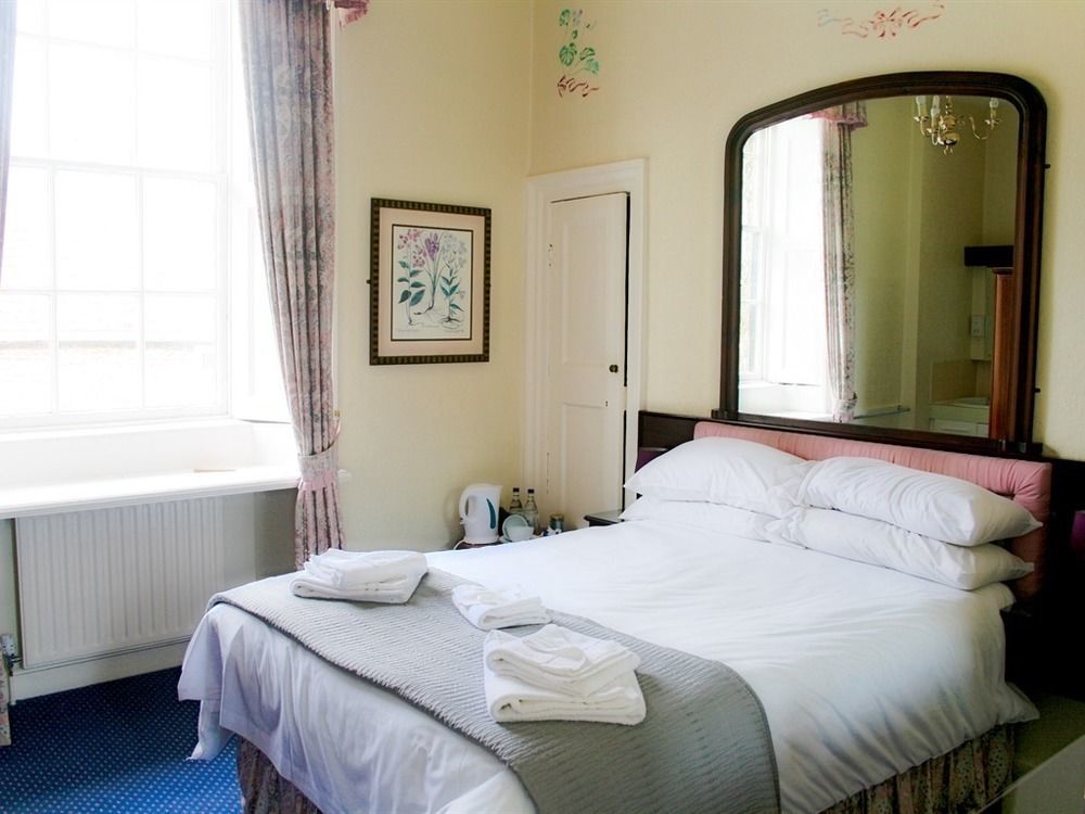 The Ilchester Arms Hotel Abbotsbury Dış mekan fotoğraf